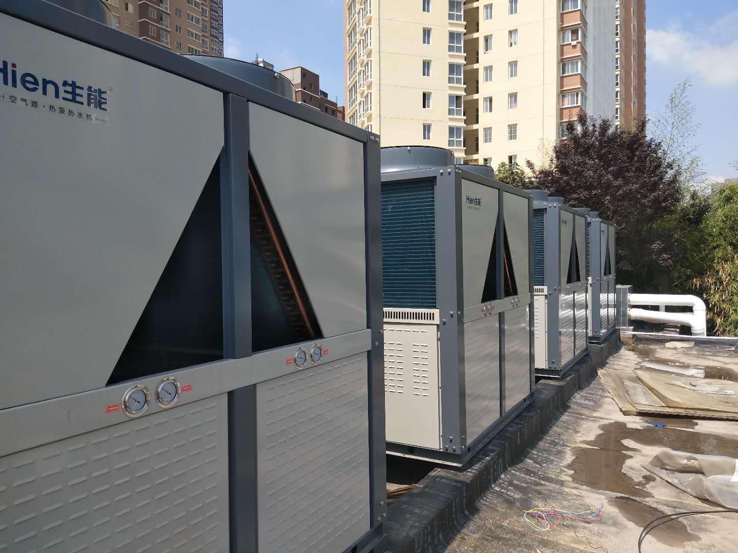 空气能地暖温控器怎么关闭 空气能地暖温控器怎么关闭