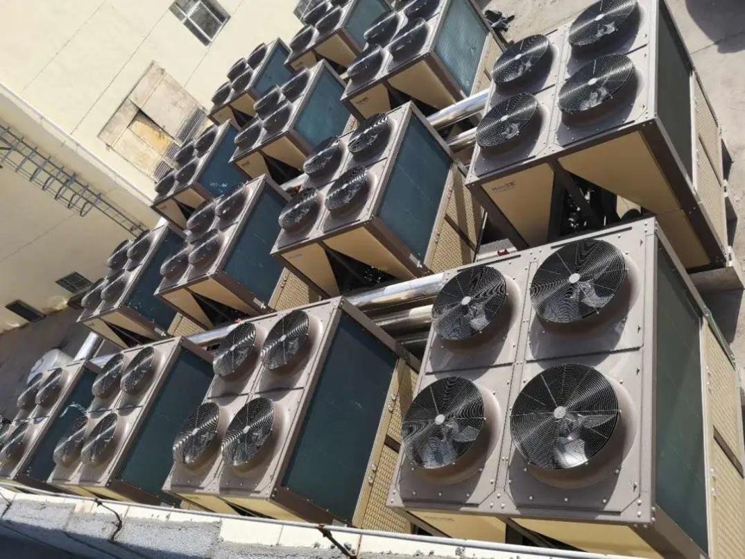 空气能地暖系统工作原理